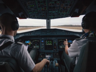 Thousands of Jobs in the USA Available for Qualified Pilots 8